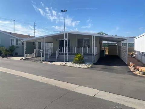 5 Walnut Via, Anaheim, CA 92801
