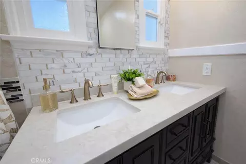 Bath - 12268 Samoline St, Downey, CA 90242 photo 6 of 7