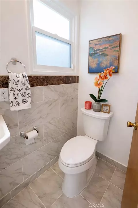 Bath - 12268 Samoline St, Downey, CA 90242 photo 2 of 7