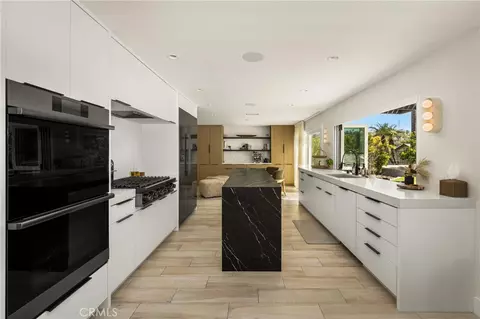 Kitchen - 3226 E Ridgeway, Orange, CA 92867 photo 12 of 12