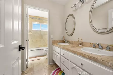Bath - 3226 E Ridgeway, Orange, CA 92867 photo 5 of 5