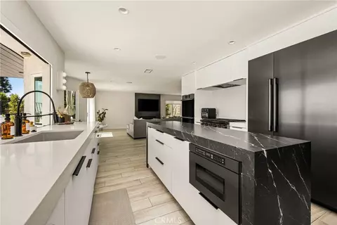 Kitchen - 3226 E Ridgeway, Orange, CA 92867 photo 8 of 12