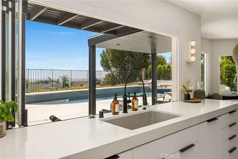 Kitchen - 3226 E Ridgeway, Orange, CA 92867 photo 5 of 12