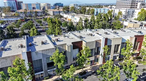 123 E City Pl, Santa Ana, CA 92705