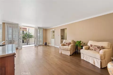 Living - 2772 E 2nd St #A2, Long Beach, CA 90803 photo 4 of 6