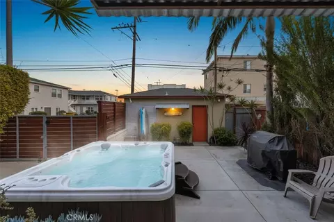 Exterior - 134 Bennett, Long Beach, CA 90803 photo 3 of 10