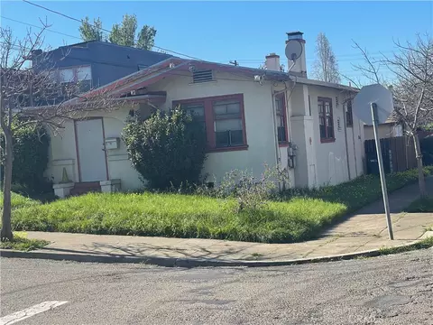 3151 Texas, Oakland, CA 94602