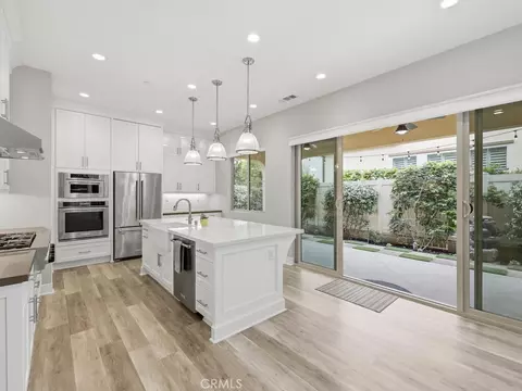 10866 Rojo Ct, Cypress, CA 90720