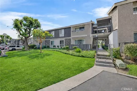 2839 S Fairview #D, Santa Ana, CA 92704