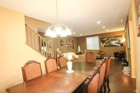 Dining - 19914 Christopher, Saugus, CA 91350 photo 2 of 2