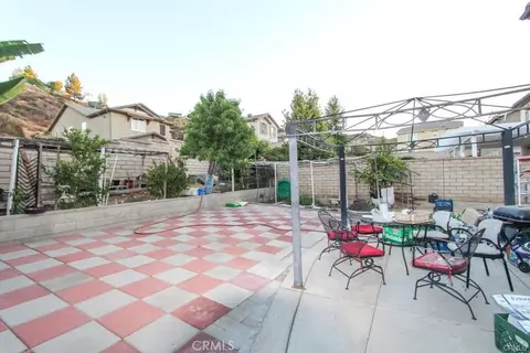 Exterior - 19914 Christopher, Saugus, CA 91350 photo 5 of 8