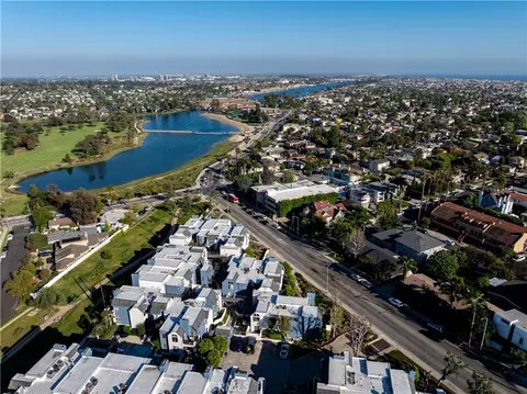 View/Area - 4713 E 4th St, Long Beach, CA 90814 photo 9 of 12