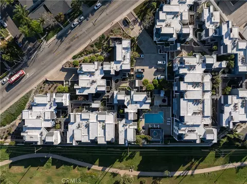 View/Area - 4713 E 4th St, Long Beach, CA 90814 photo 1 of 12