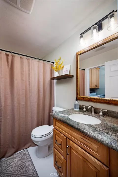 Bath - 4713 E 4th St, Long Beach, CA 90814 photo 2 of 2