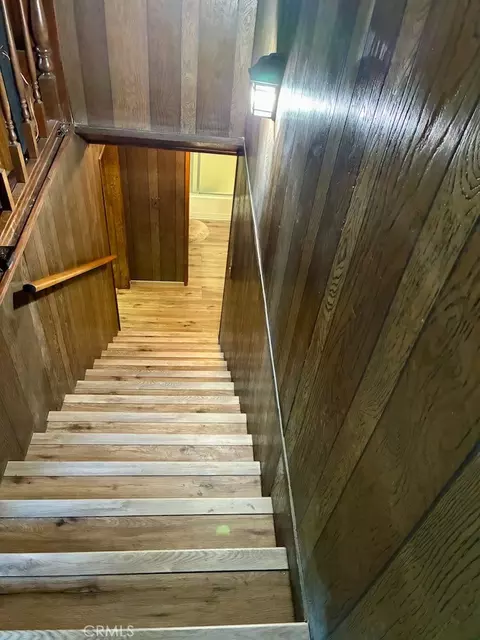 Entry Way - 23992 Lakeview Dr, Crestline, CA 92325 photo 2 of 2