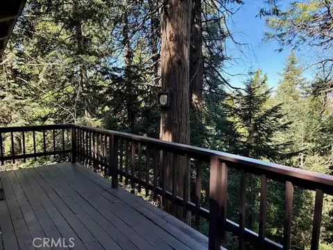Exterior - 23992 Lakeview Dr, Crestline, CA 92325 photo 3 of 5