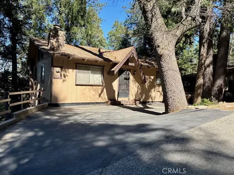 Other - 23992 Lakeview Dr, Crestline, CA 92325 photo 2 of 14