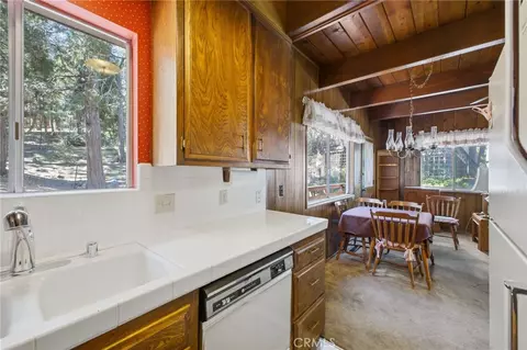 27352 Alpen Dr, Lake Arrowhead, CA 92352 photo 14
