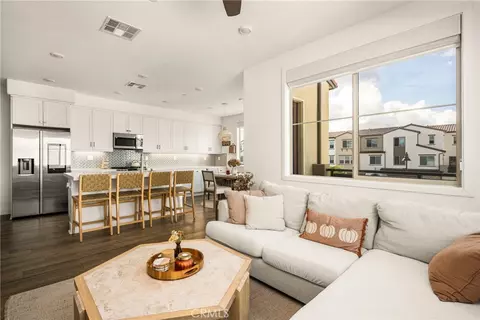 1613 Jade Rd, Rancho Mission Viejo, CA 92694