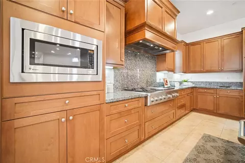 Kitchen - 103 Praire Rose, Irvine, CA 92618 photo 5 of 5