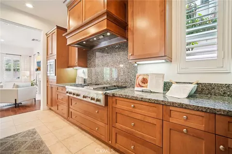 Kitchen - 103 Praire Rose, Irvine, CA 92618 photo 4 of 5