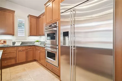 Kitchen - 103 Praire Rose, Irvine, CA 92618 photo 3 of 5