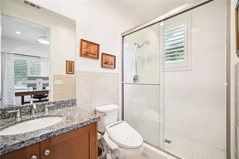 Bath - 103 Praire Rose, Irvine, CA 92618 photo 2 of 2