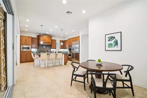 Dining - 103 Praire Rose, Irvine, CA 92618 photo 1 of 4