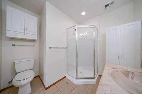 Bath - 610 Quivera, Needles, CA 92363 photo 4 of 8