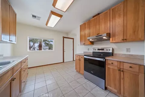 Kitchen - 610 Quivera, Needles, CA 92363 photo 7 of 8