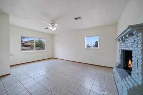 Living - 610 Quivera, Needles, CA 92363 photo 5 of 5