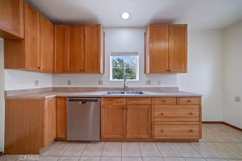Kitchen - 610 Quivera, Needles, CA 92363 photo 4 of 8