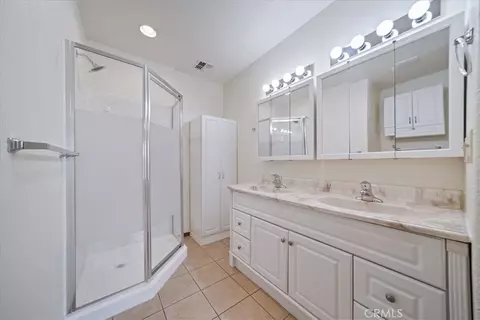 Bath - 610 Quivera, Needles, CA 92363 photo 1 of 8