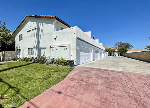 13252 Newland St, Garden Grove, CA 92844