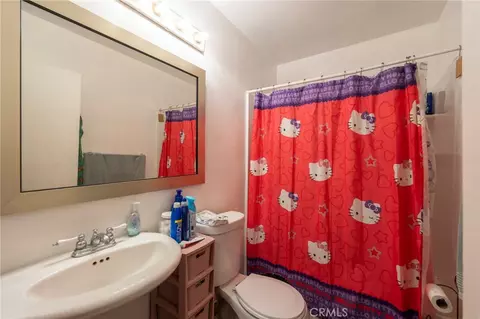 Bath - 16710 Orange Ave #A1, Paramount, CA 90723 photo 3 of 3