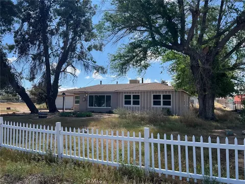 15683 Fir, Hesperia, CA 92345 photo 1