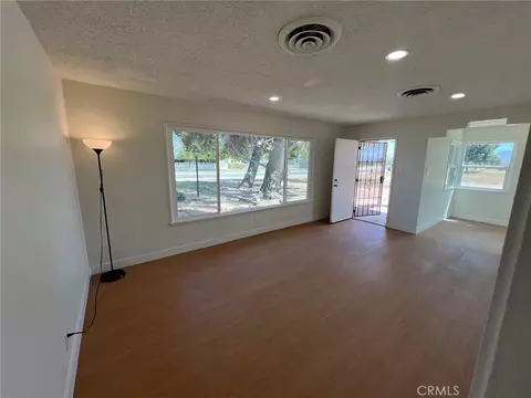 15683 Fir, Hesperia, CA 92345 photo 21