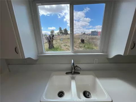 15683 Fir, Hesperia, CA 92345 photo 19
