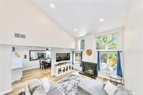 6597 E Camino Vis #2, Anaheim, CA 92807