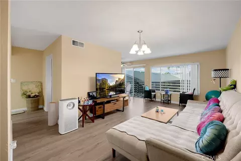 1410 W Lambert #202, La Habra, CA 90631