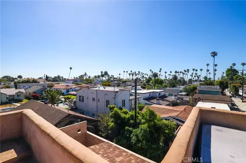 View/Area - 4326 E Vista St, Long Beach, CA 90803 photo 1 of 5