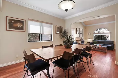 Dining - 4326 E Vista St, Long Beach, CA 90803 photo 2 of 2