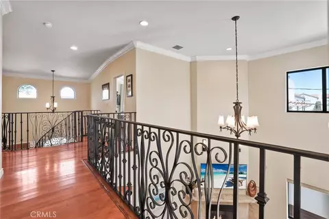 Entry Way - 4326 E Vista St, Long Beach, CA 90803 photo 5 of 5