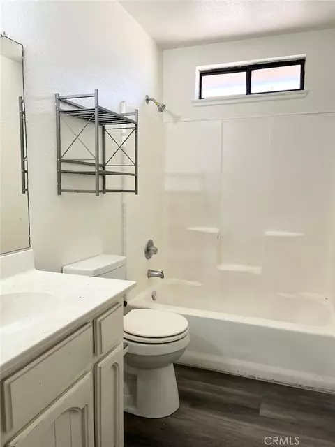 Bath - 19145 Sheffield St, Hesperia, CA 92345 photo 2 of 2
