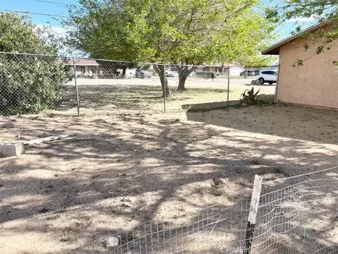 Exterior - 19145 Sheffield St, Hesperia, CA 92345 photo 7 of 8