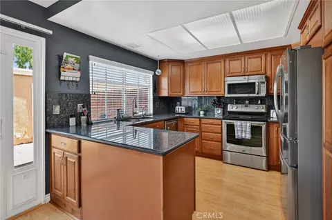 Kitchen - 25 Cheyenne, Irvine, CA 92604 photo 1 of 4