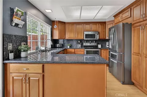 Kitchen - 25 Cheyenne, Irvine, CA 92604 photo 3 of 4