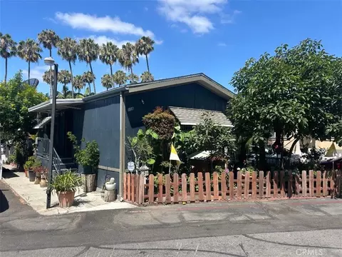 106 Amalfi, Santa Ana, CA 92703