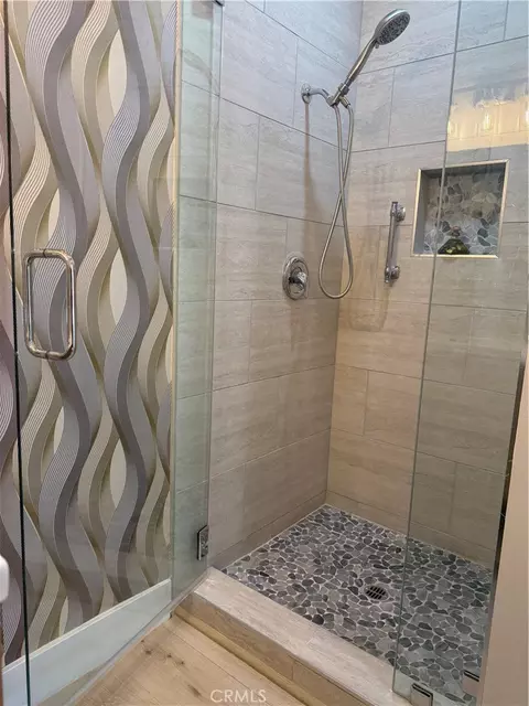 Bath - 4809 E Wasatch, Anaheim, CA 92807 photo 2 of 6