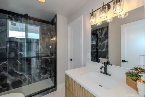 Bath - 4809 E Wasatch, Anaheim, CA 92807 photo 5 of 6